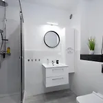 Rentplanet - Bialy Dom 公寓 科沃布热格