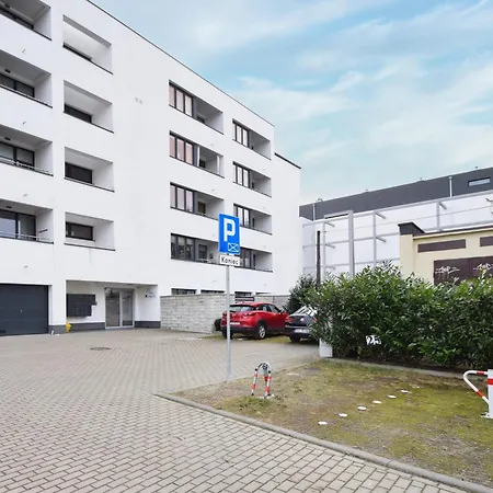 Rentplanet - Bialy Dom * Kołobrzeg