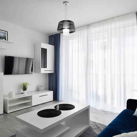 Apartment Rentplanet - Bialy Dom Kolberg