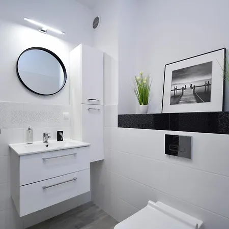 Rentplanet - Bialy Dom Apartament
