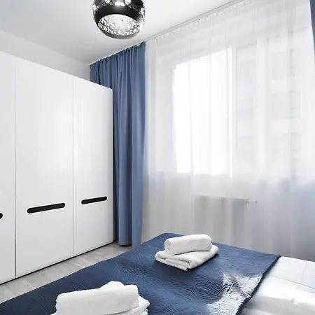 Rentplanet - Bialy Dom * Kołobrzeg