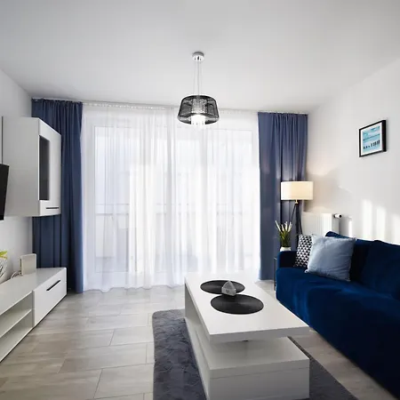 Apartment Rentplanet - Bialy Dom *