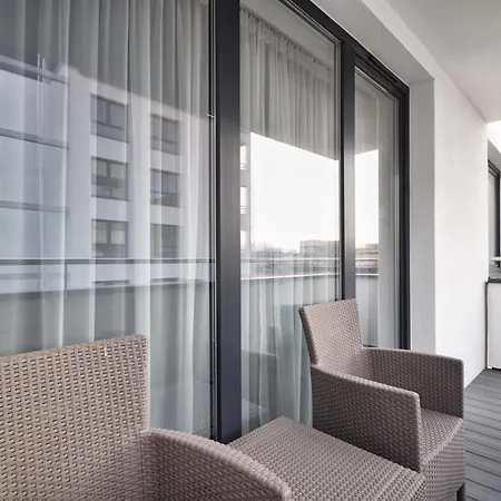 Rentplanet - Bialy Dom Daire *